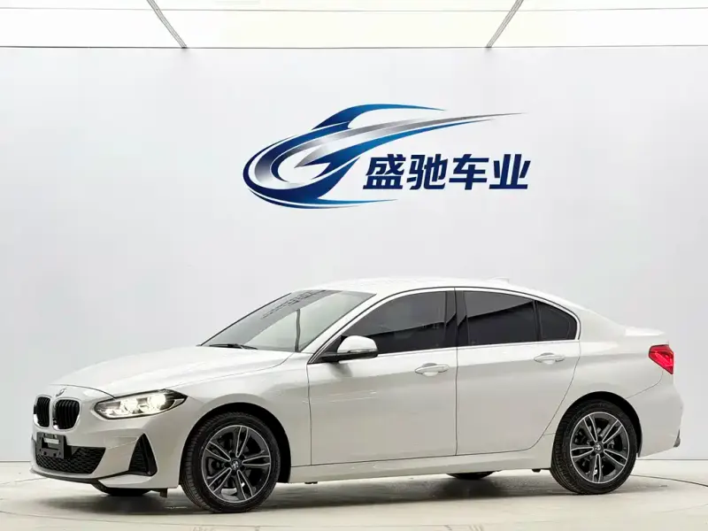 BMW 1 Series, 2022
