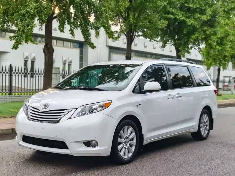 Toyota Sienna, 2018