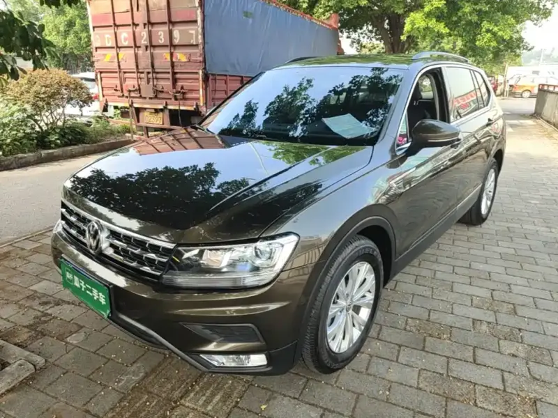 Volkswagen Tiguan L, 2017