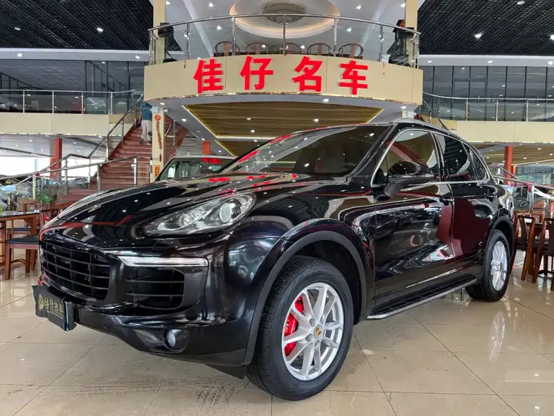 Porsche Cayenne, 2015