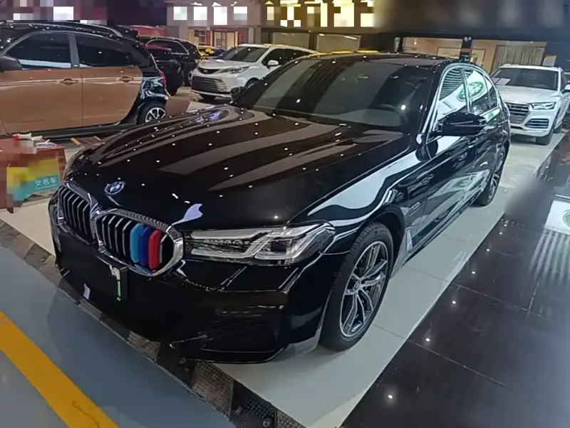 BMW 5 Series New Energy BMW 5 Series NEV 2022 Facelift 2 535Le M Sport Package, 2024 — фото 1