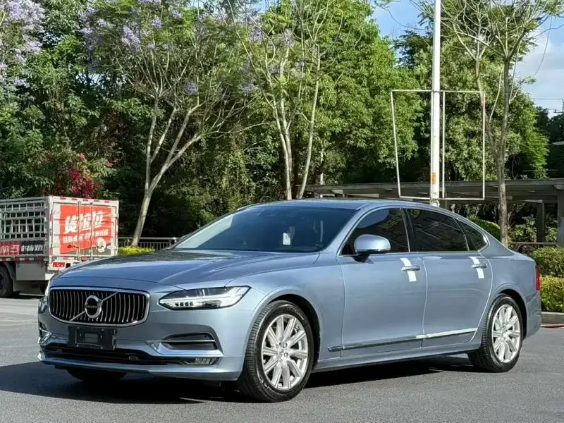 Volvo S90, 2020