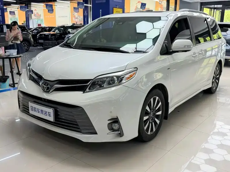 Toyota Sienna, 2018