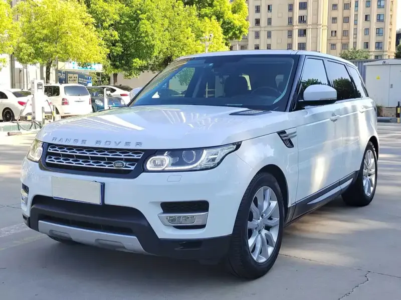 Land Rover Sport, 2015