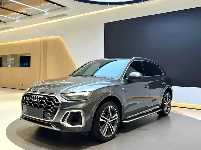 Audi Q5L, 2022