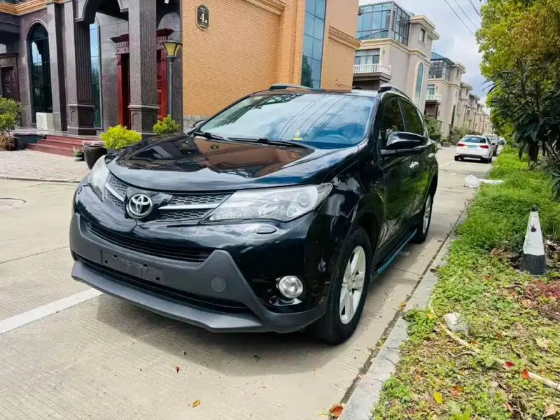 Toyota RAV4, 2013