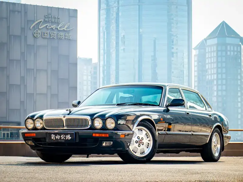Jaguar XJ, 1997