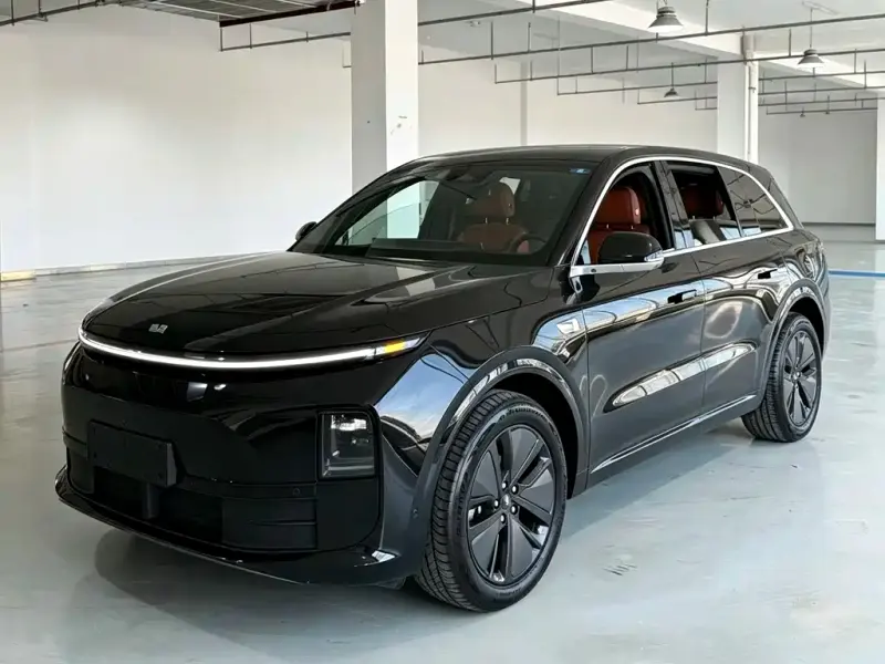 Li Auto Li L6, 2025
