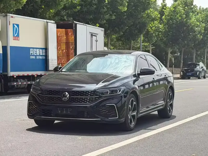 Volkswagen Passat, 2024