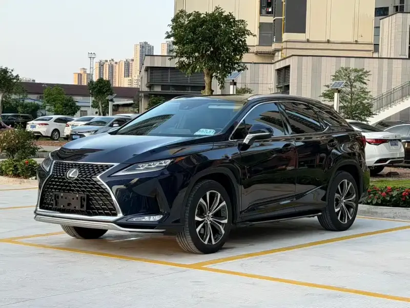 Lexus RX, 2021