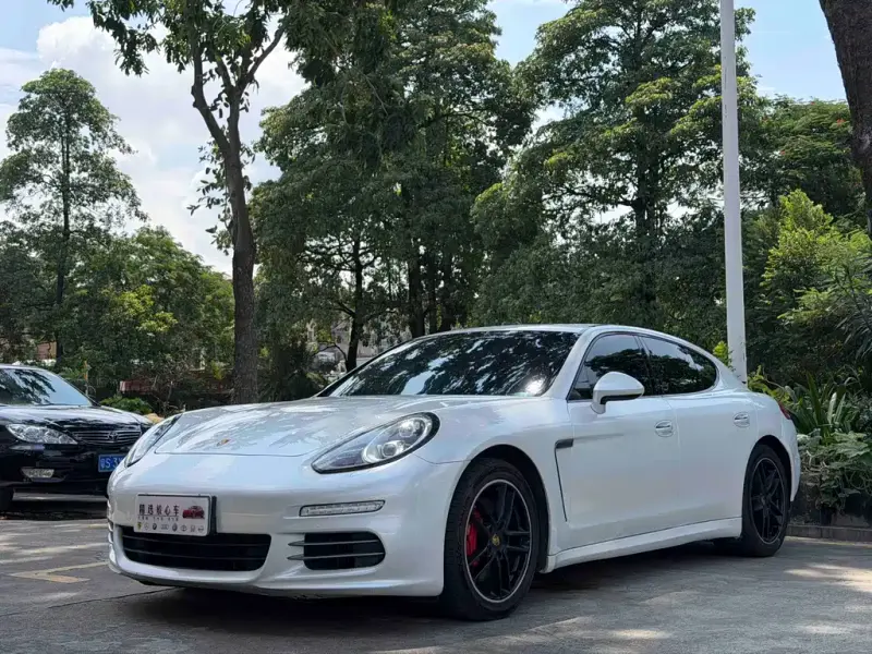 Porsche Panamera, 2017