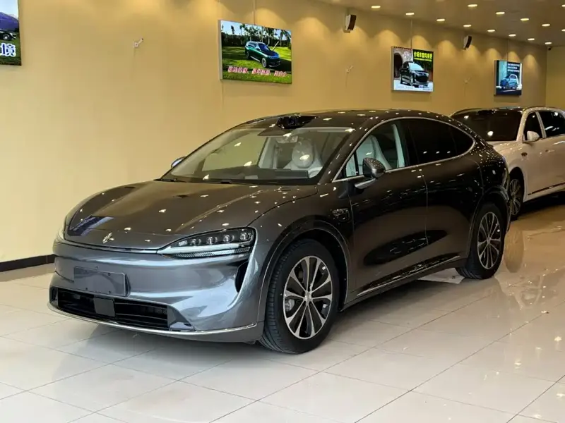 Luxeed Zhijie R7, 2026