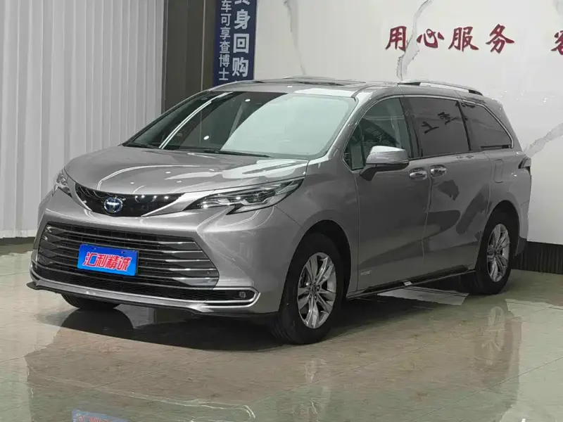 Toyota Sienna, 2023