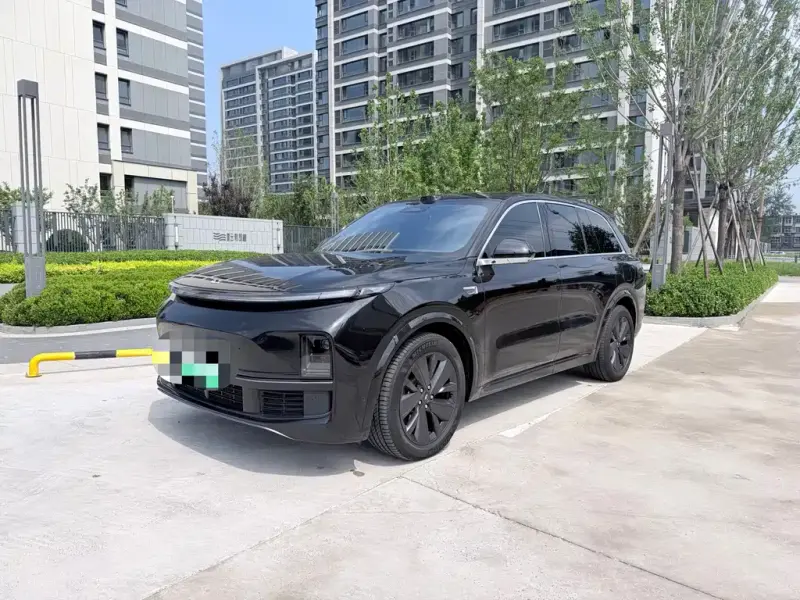 Li Auto Li L8, 2025
