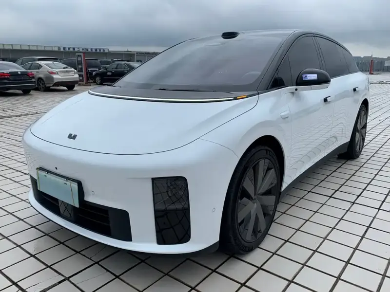 Li Auto i6, 2025