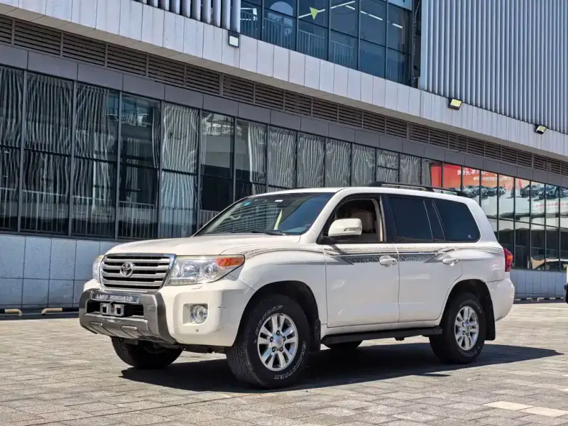 Toyota Land Cruiser, 2013