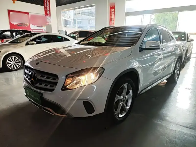 Mercedes-Benz GLA, 2017