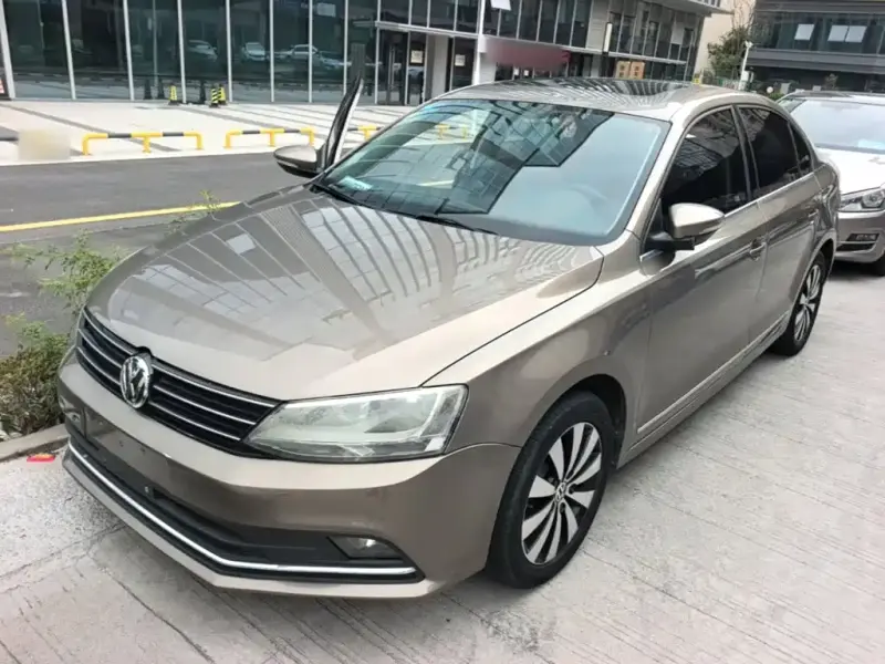 Volkswagen Sagitar Volkswagen Sagitar 2018 1.6L Auto Comfort Type, 2017 — фото 1