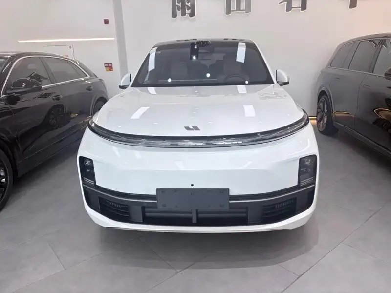 Li Auto Li L9, 2025