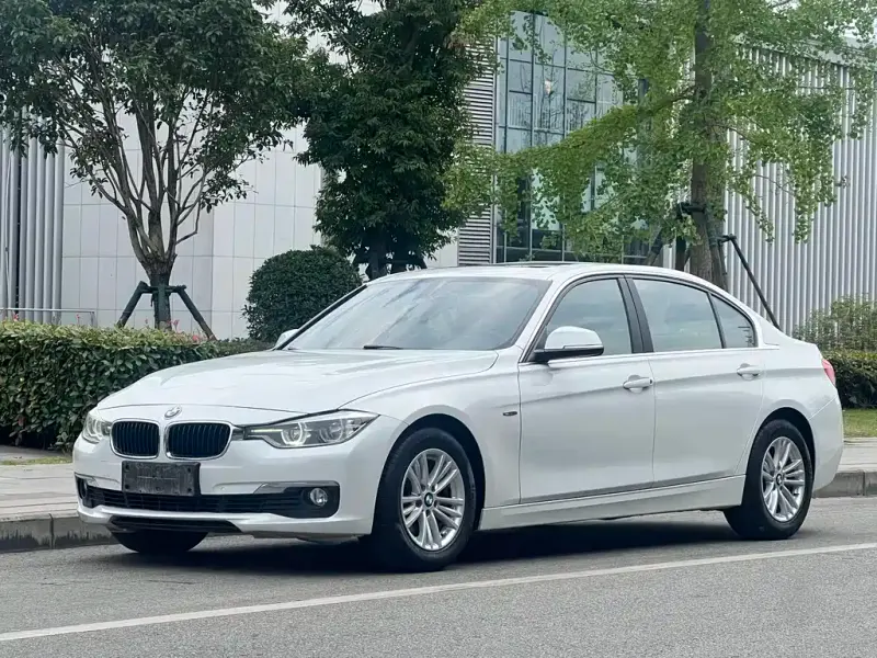 BMW 3 Series, 2016