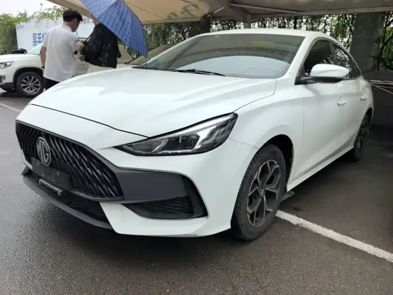 MG MG5, 2025