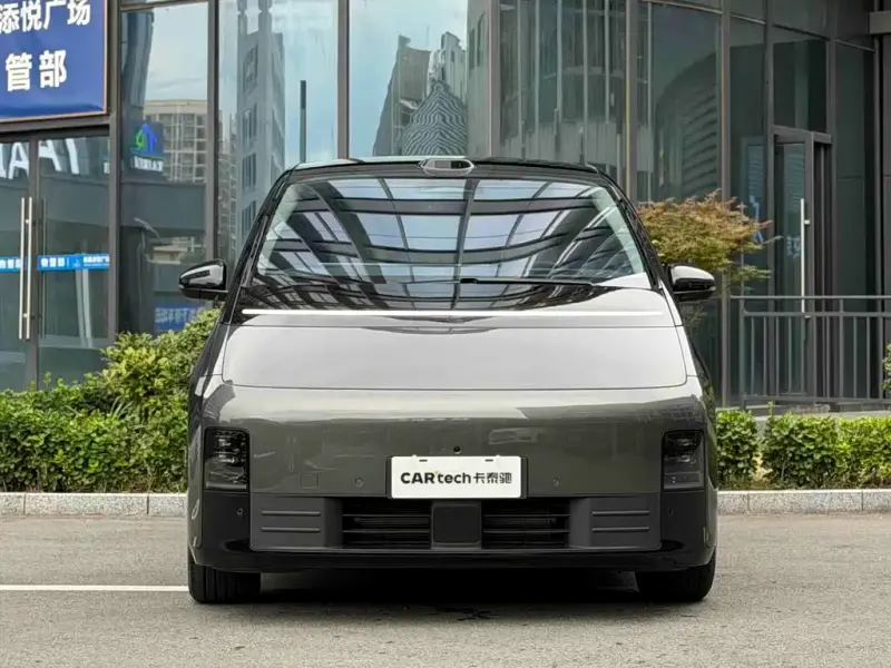 Li Auto Li MEGA Li Auto MEGA 2025 Home Home Family Special Edition, 2026 — фото 1