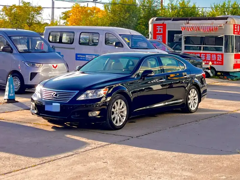 Lexus LS, 2010