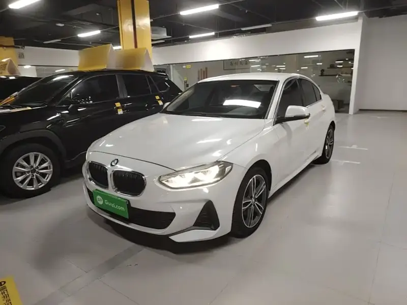 BMW 1 Series, 2022