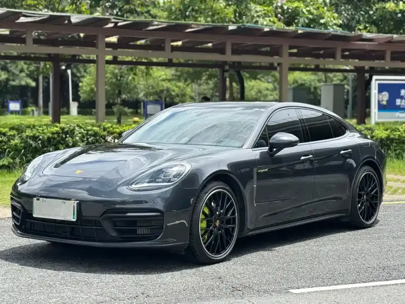 Porsche Panamera Hybrid, 2023