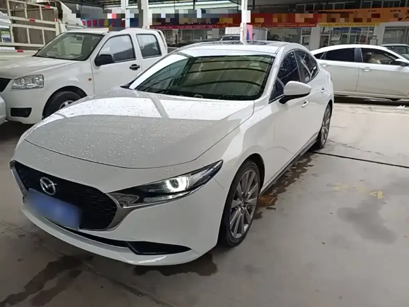 Mazda 3 Axela, 2022