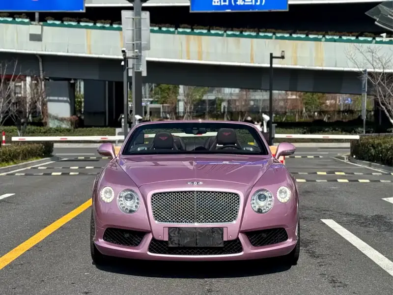 Bentley Continental, 2015