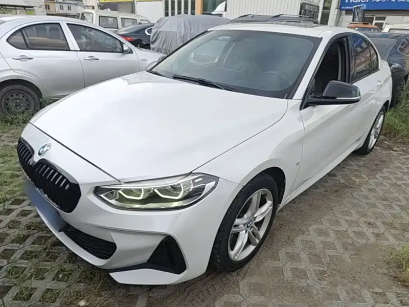 BMW 1 Series, 2021