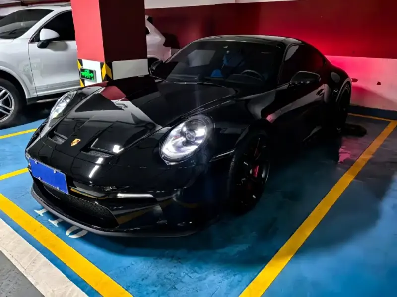 Porsche 911, 2025