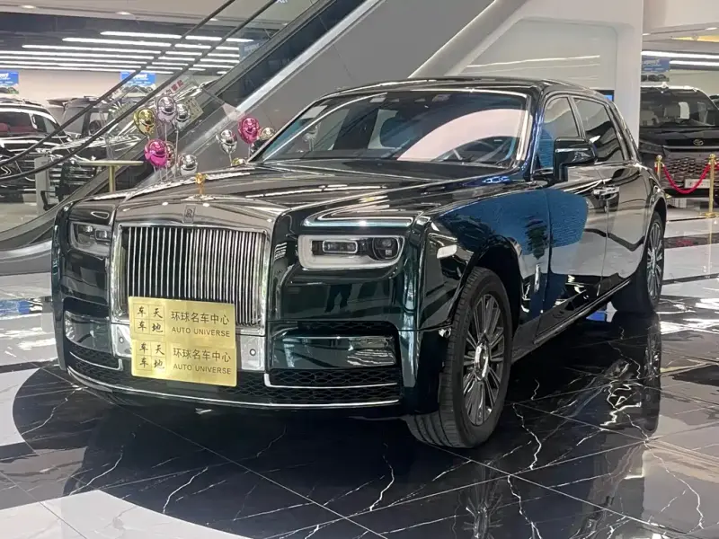Rolls-Royce Phantom, 2021