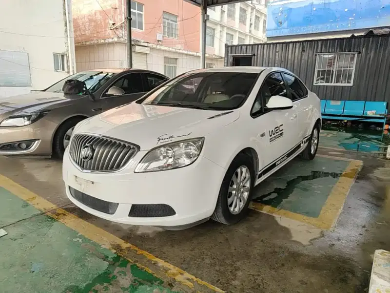Buick Excelle, 2015