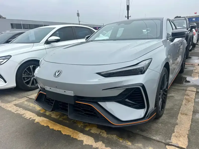 Changan UNI-V, 2025