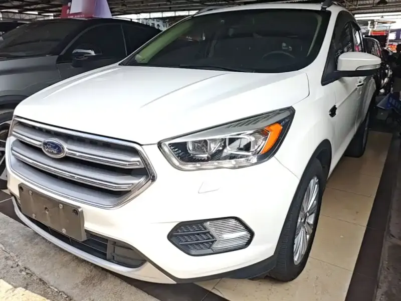 Ford Kuga, 2016