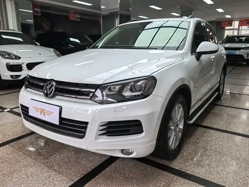 Volkswagen Touareg, 2015