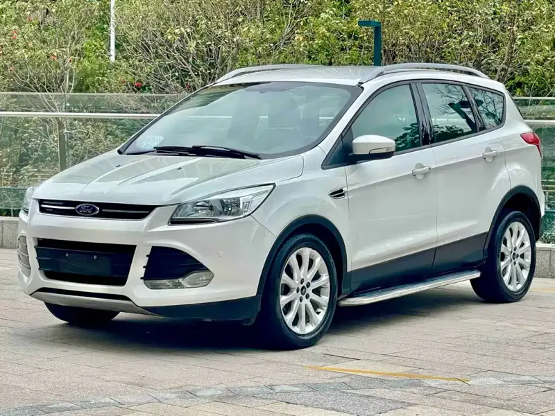 Ford Kuga, 2014