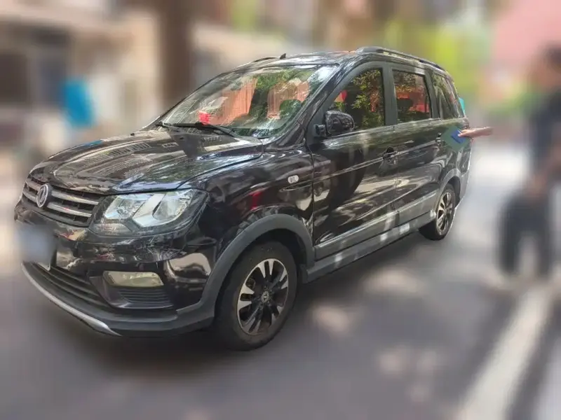 Fengguang 370 370 2017 версия 1.5L CVT Стиль 7 мест, 2017 — фото 1