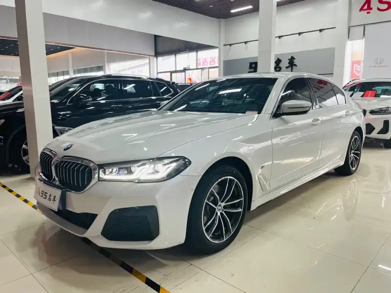BMW 5 Series, 2022