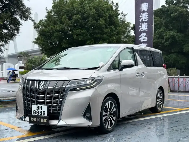 Toyota Alphard, 2018