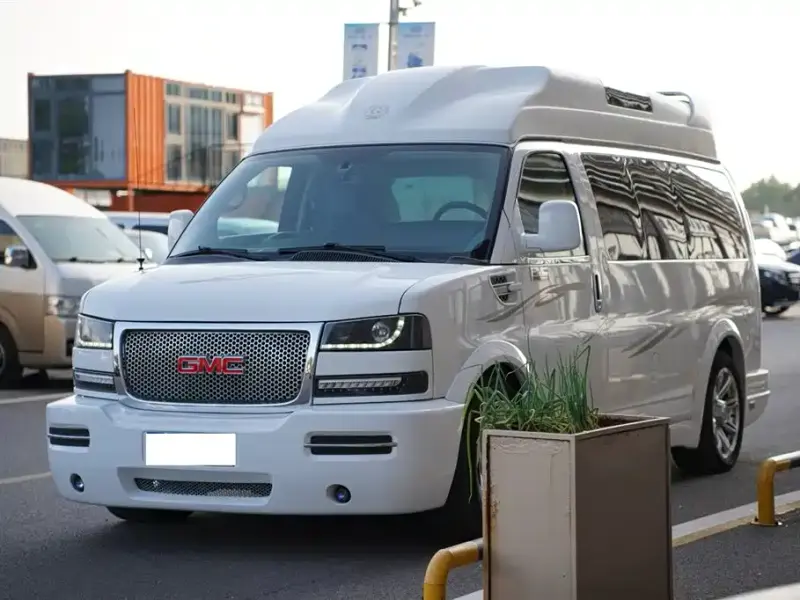 GMC Savana, 2016