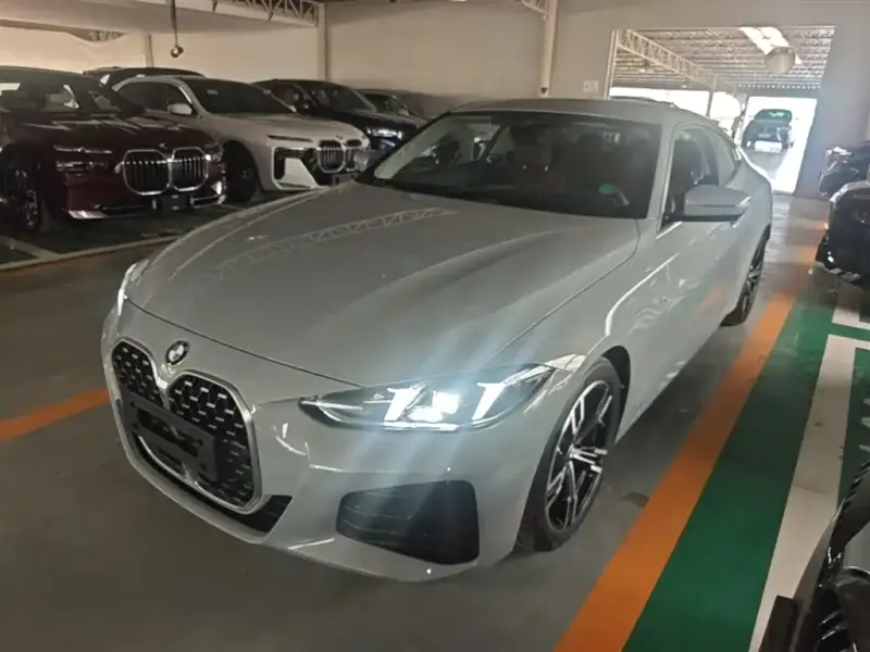 BMW 4 Series, 2025