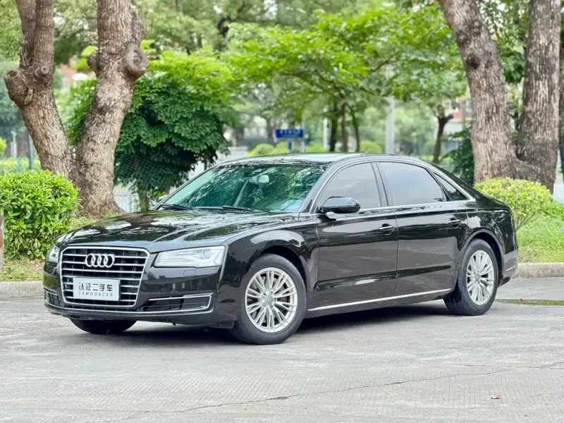 Audi A8, 2015