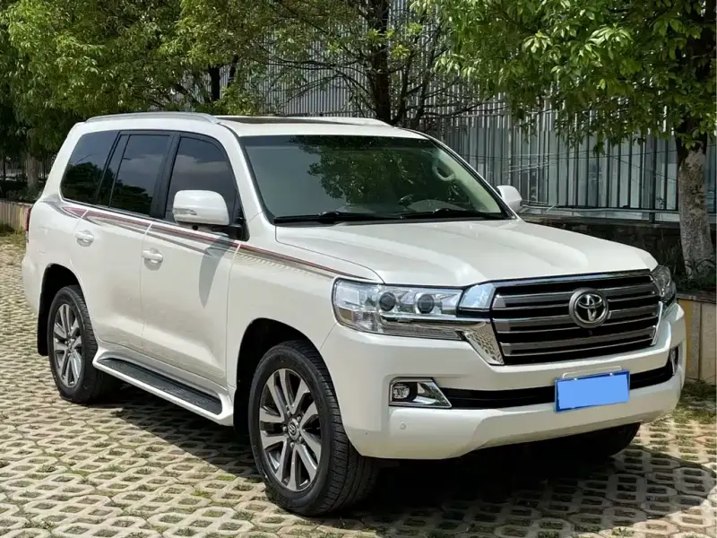 Toyota Land Cruiser, 2019 — фото 1