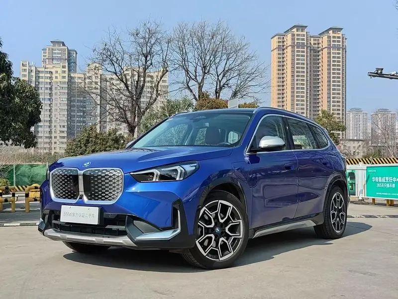 BMW iX1, 2023