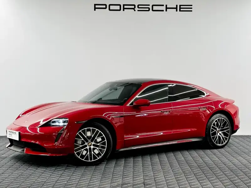 Porsche Taycan, 2021