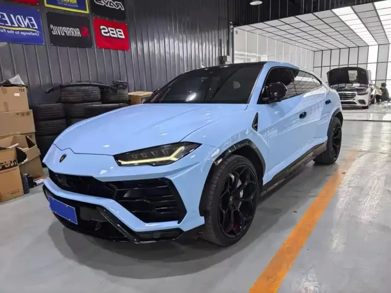 Lamborghini Urus, 2021