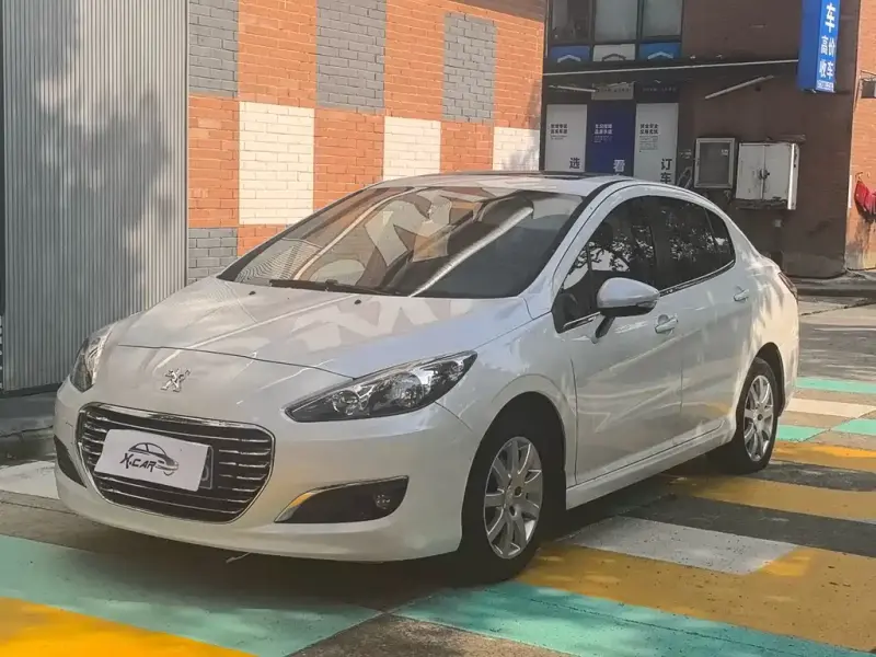Peugeot 308, 2015